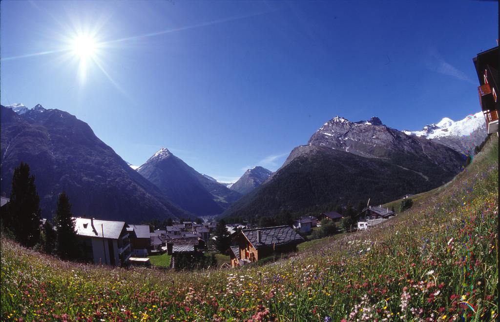 Apart Holidays - Residenz Chateau Saas-Fee Exterior foto