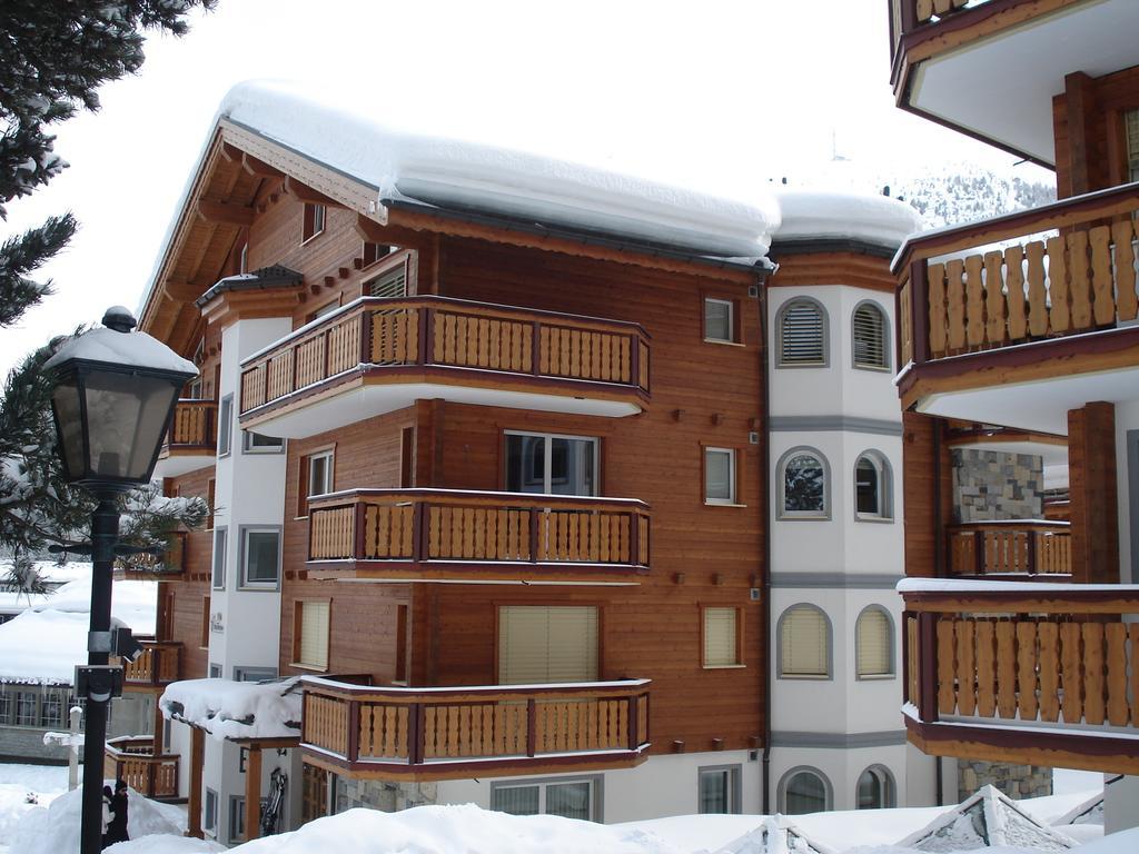 Apart Holidays - Residenz Chateau Saas-Fee Exterior foto