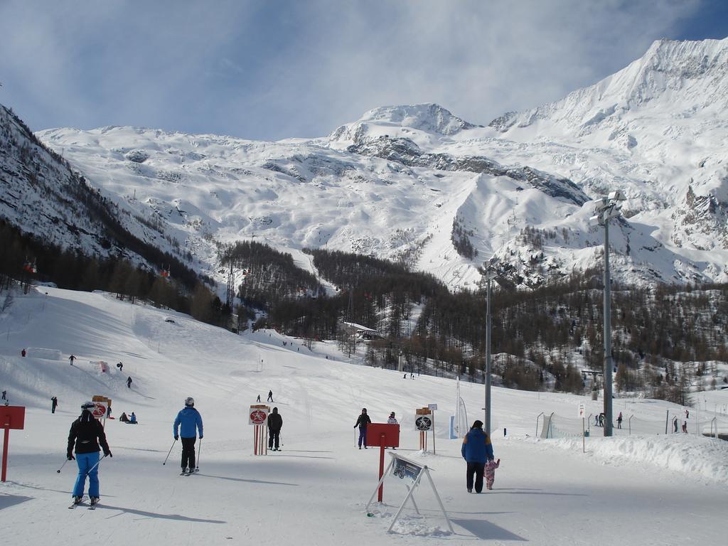 Apart Holidays - Residenz Chateau Saas-Fee Exterior foto