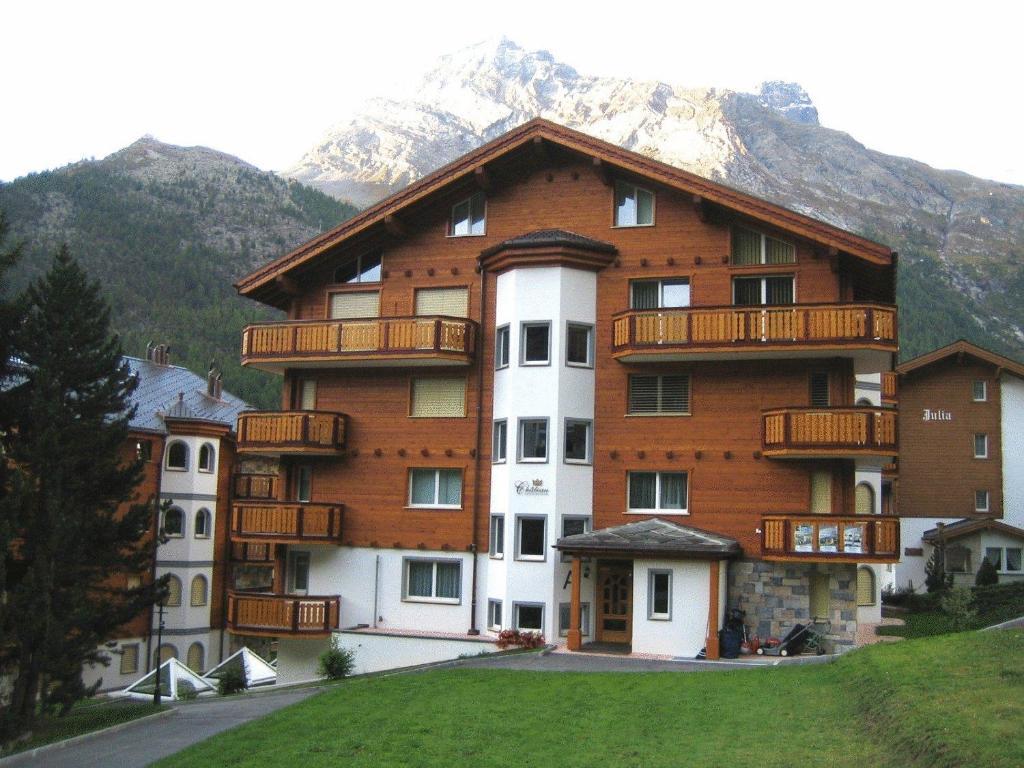 Apart Holidays - Residenz Chateau Saas-Fee Exterior foto